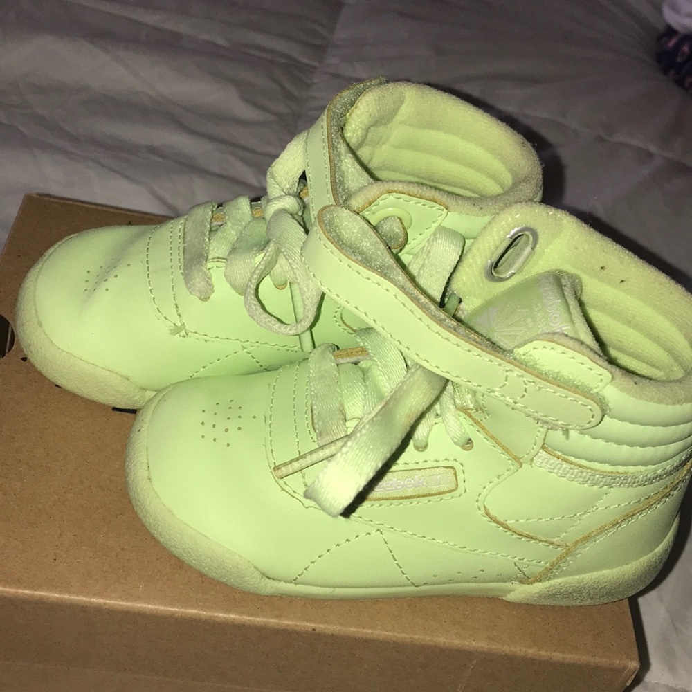 Toddler sneakers